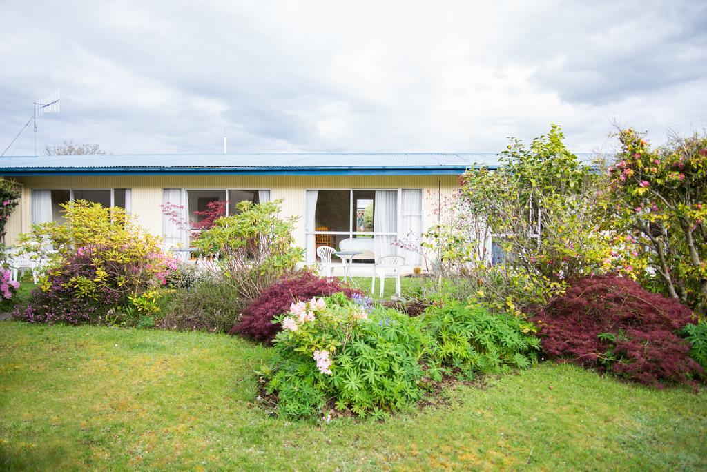 Alpenhorn Motel Te Anau Exterior foto