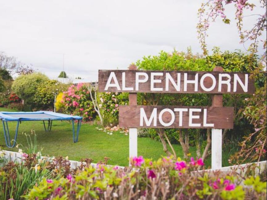 Alpenhorn Motel Te Anau Exterior foto