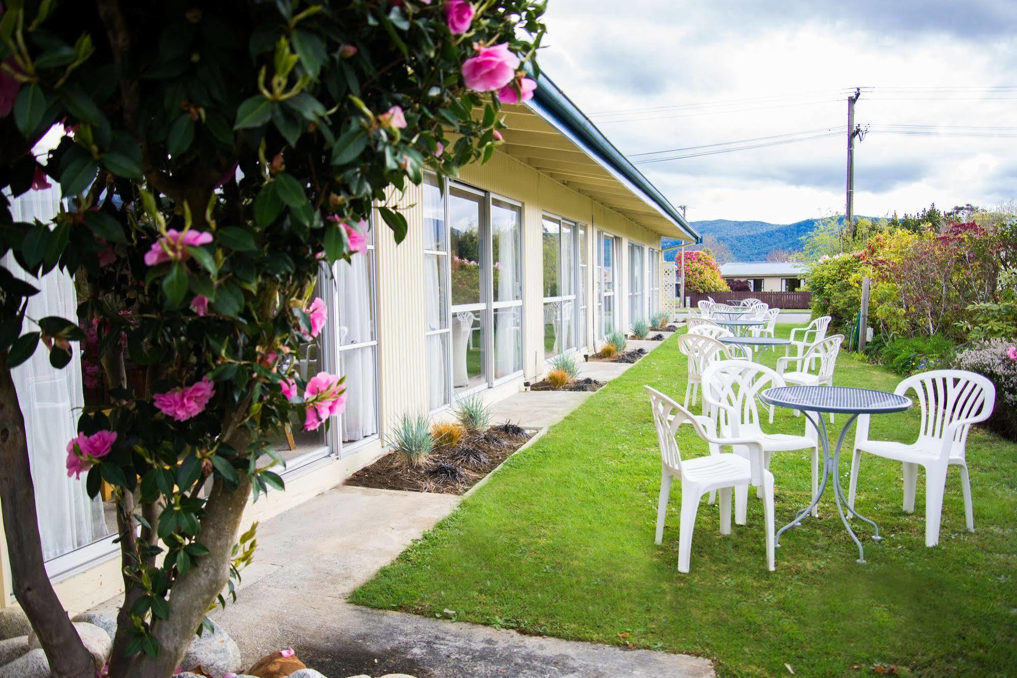 Alpenhorn Motel Te Anau Exterior foto